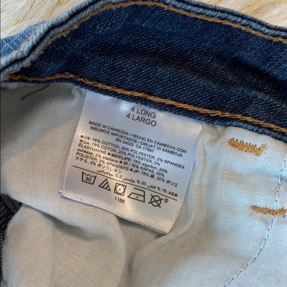 EUC Old Navy Super Skinny Jeans - Picture 3 of 4